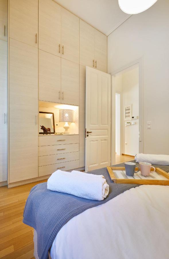 Chloe Boutique Apartments Plaka Атина Екстериор снимка