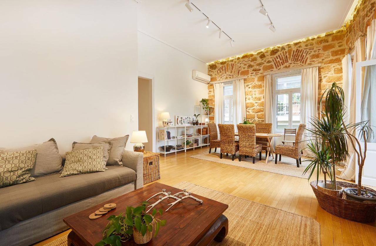Chloe Boutique Apartments Plaka Атина Екстериор снимка