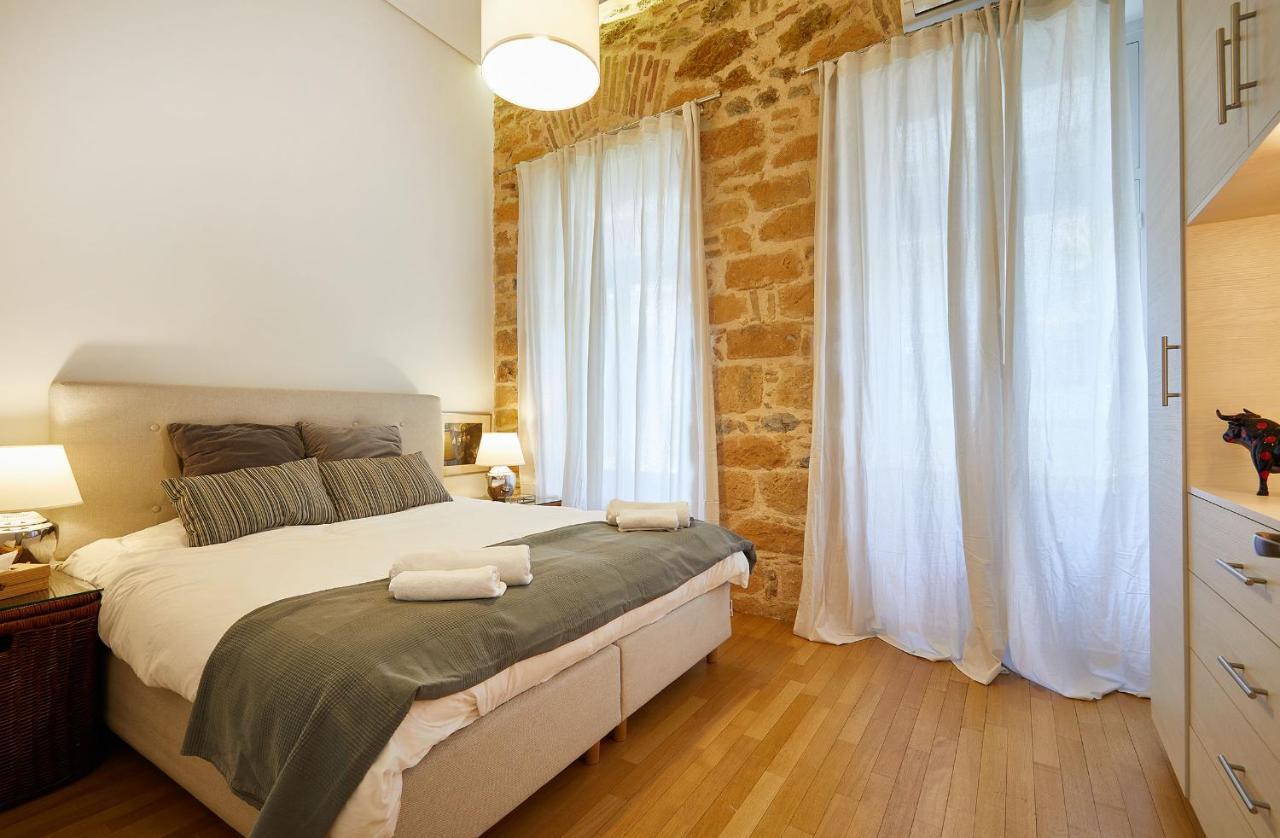 Chloe Boutique Apartments Plaka Атина Екстериор снимка