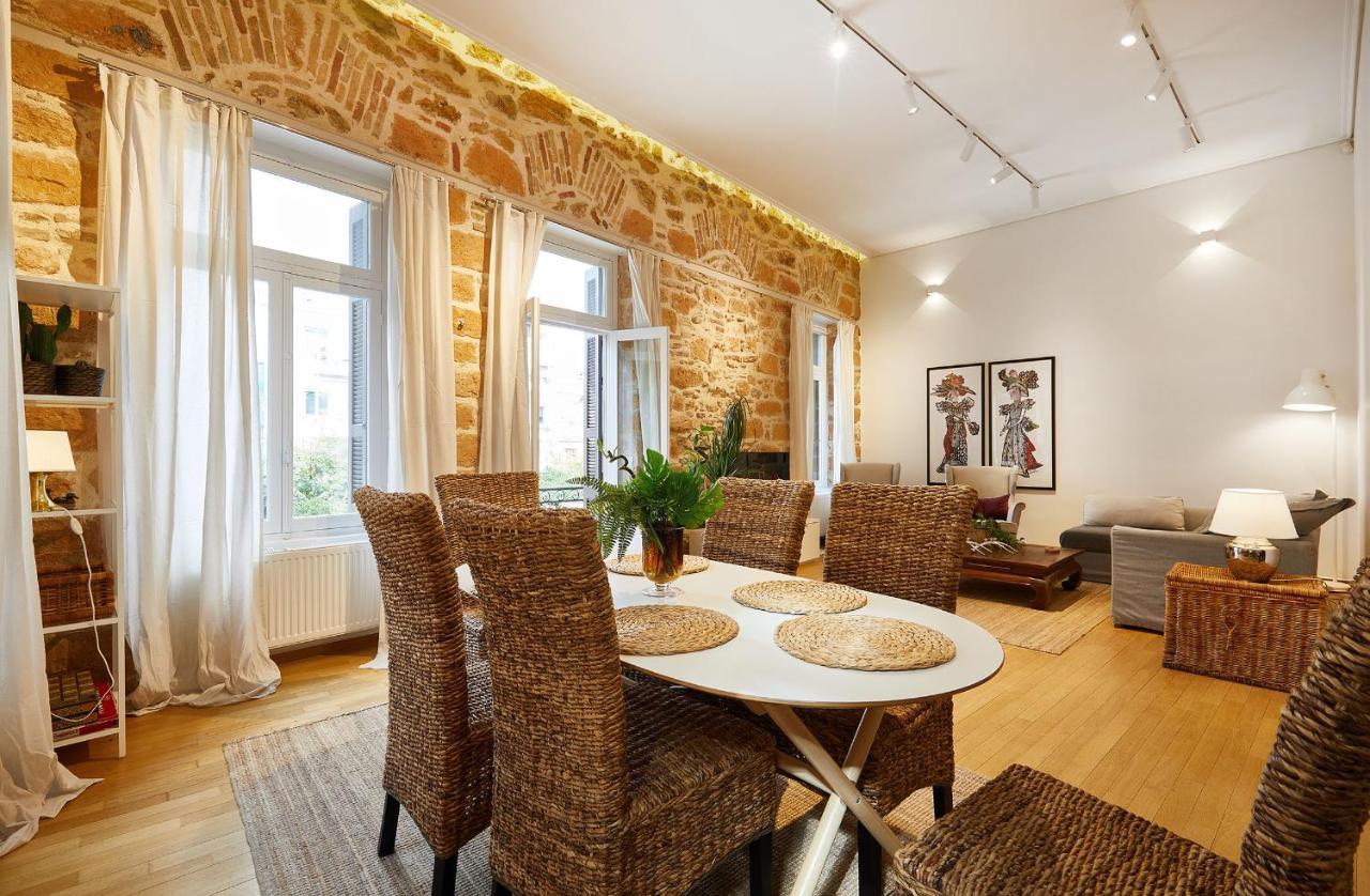 Chloe Boutique Apartments Plaka Атина Екстериор снимка