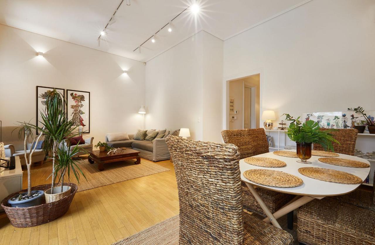 Chloe Boutique Apartments Plaka Атина Екстериор снимка