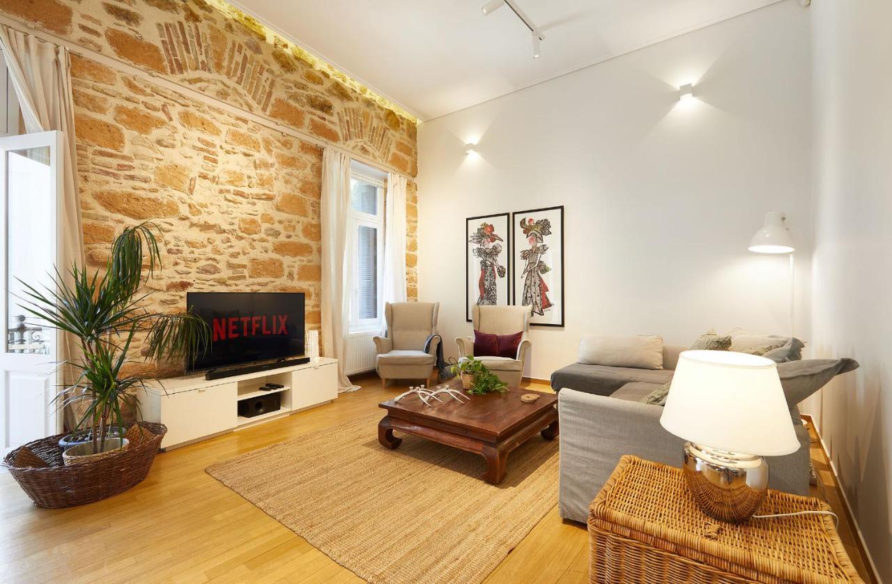 Chloe Boutique Apartments Plaka Атина Екстериор снимка