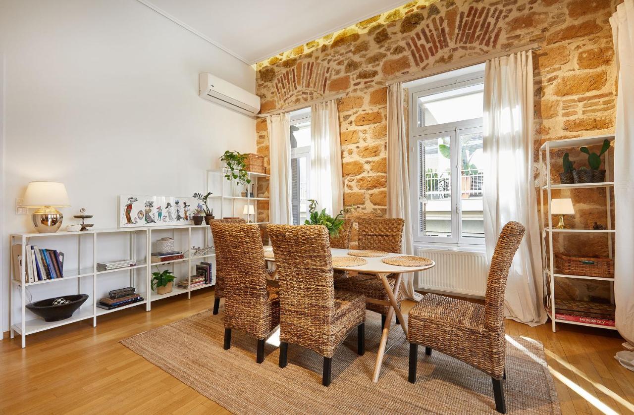 Chloe Boutique Apartments Plaka Атина Екстериор снимка