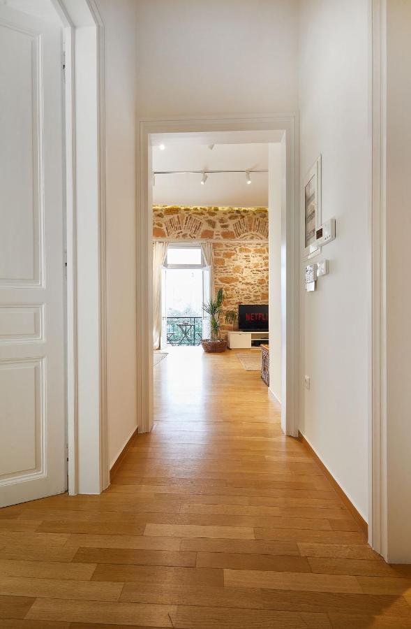 Chloe Boutique Apartments Plaka Атина Екстериор снимка