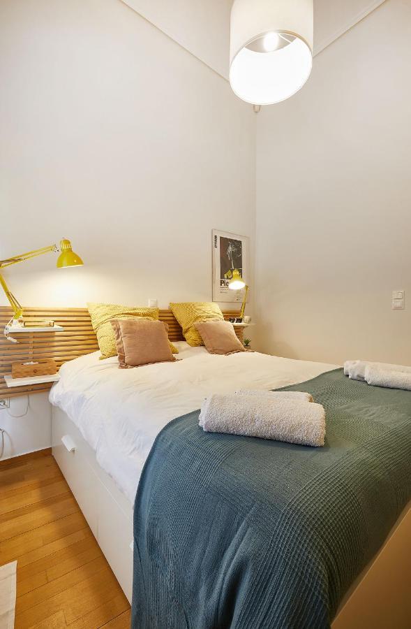 Chloe Boutique Apartments Plaka Атина Екстериор снимка